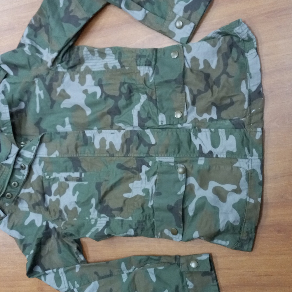 Love Tree jacket... - Picture 4 of 8